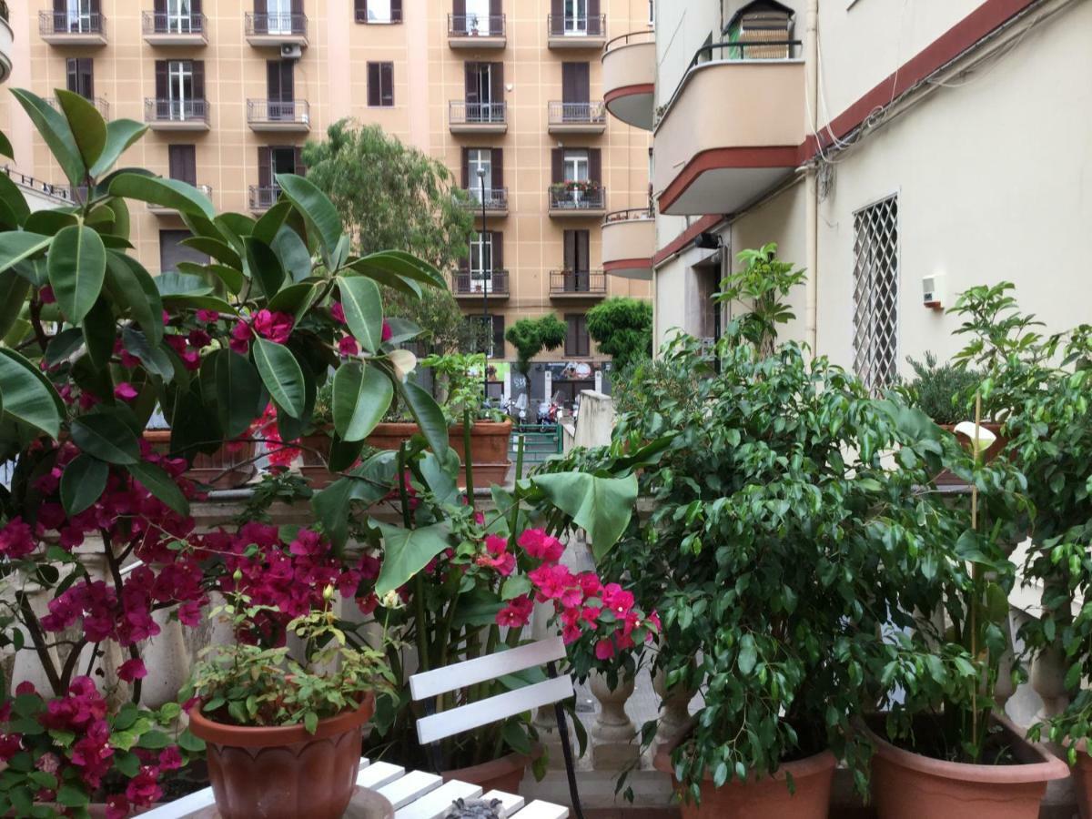 B&B Michelangelo Napoli Dış mekan fotoğraf