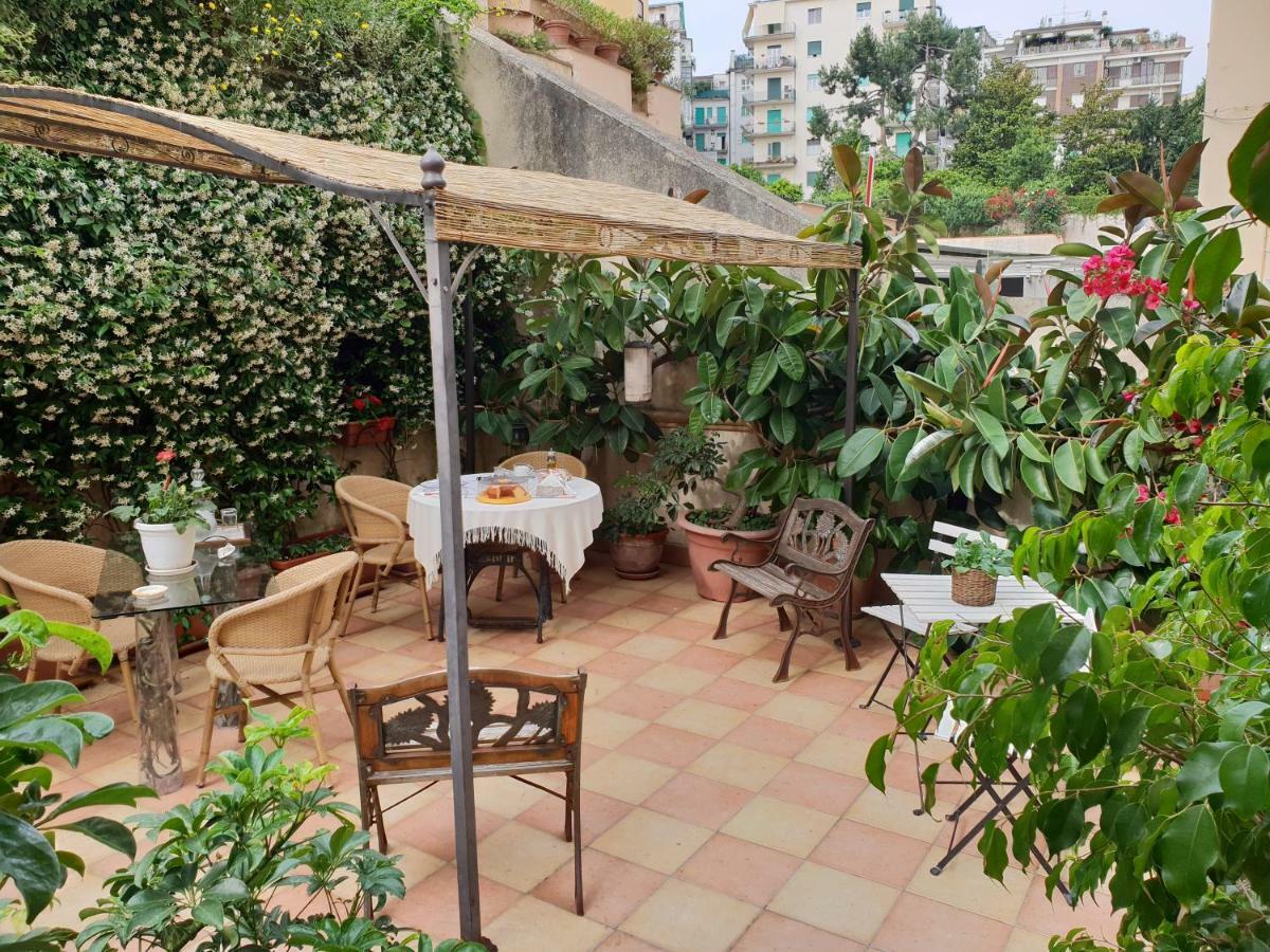 B&B Michelangelo Napoli Dış mekan fotoğraf